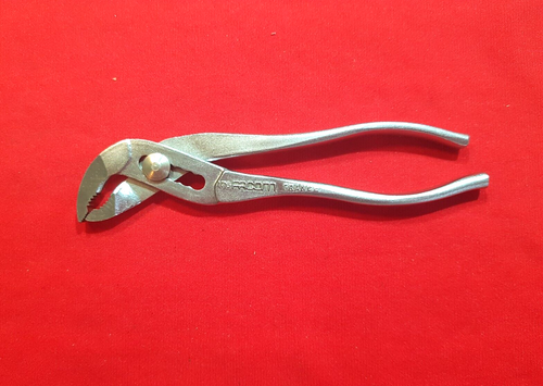 Pince multiprise Facom 182 - Bricolage