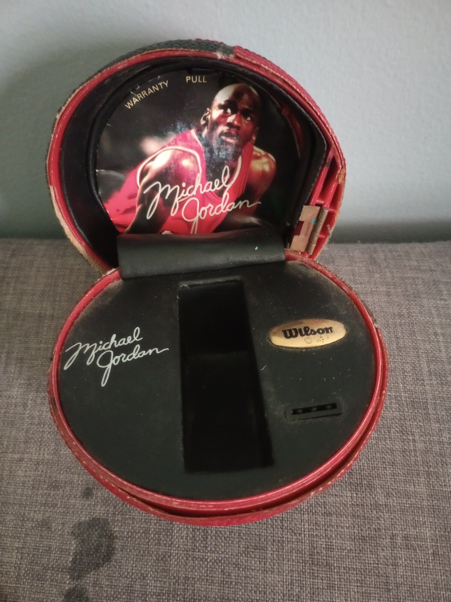 希少！レア年代物　Wilson マイケルジョーダン　リストウォッチ　ケース付き 希少！レア年代物 Wilson マイケルジョーダン リストウォッチ