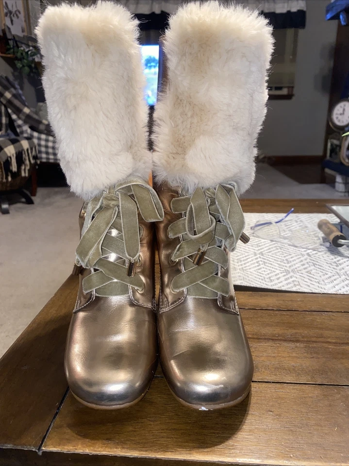 Nanette Lepore 金色人造毛皮系带靴,尺寸 6.5 拉链中筒靴 — 第 3/4 张图片