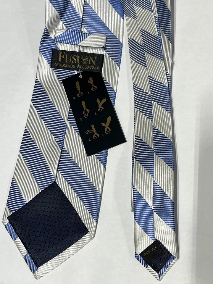 Corbata de seda pura a rayas azules y plateadas fusión para hombre con cuadrado a juego NUEVA Foto 2 de 4