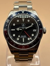 Pilots GMT Watch 39mm Stainless Steel 200 Meters Water Resistant Sapphire Glass