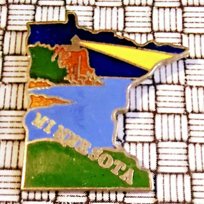 Vintage Minnesota USA Leuchtturm Mafco Emaille Pin Anstecker 31 mm x 26 mm