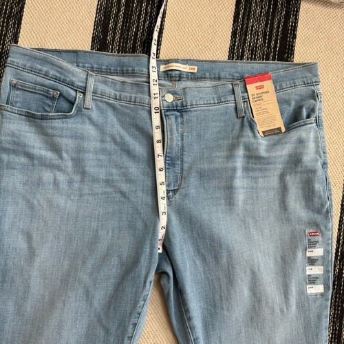 Levi's 311 Jeans Women's Shaping Skinning Capris Light Wash Size 24W - Picture 10 of 14