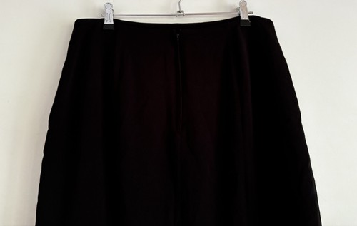 PERRI CUTTEN Ladies Skirt Size 14 Black BNWT Knee Length Split Straight Pencil - Picture 5 of 10