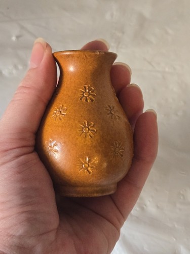 Small Ceramic Bud Vase In Terracota Orange With Stamped Flower Design - Picture 10 of 11