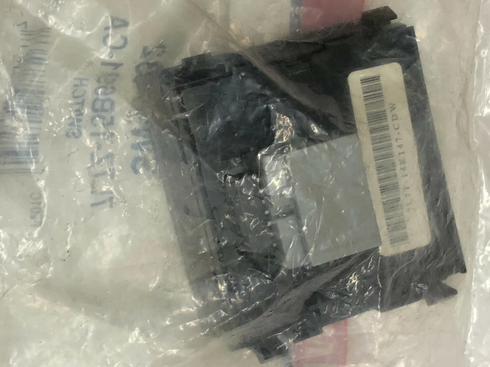 NUEVO INTERRUPTOR DE CONSOLA AÉREA MOTORCRAFT SW-6432 PARA LINCOLN NAVIGATOR 2007-2014 Foto 2 de 4