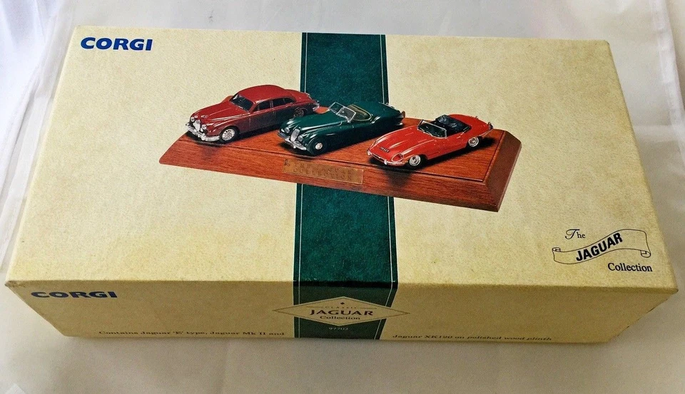 CORGI JAGUAR SET 3 JAGUAR COLLECTION BOX 1/43. n/ SCHUCO BBR DINKY MINICHAMPS - Immagine 2 di 3