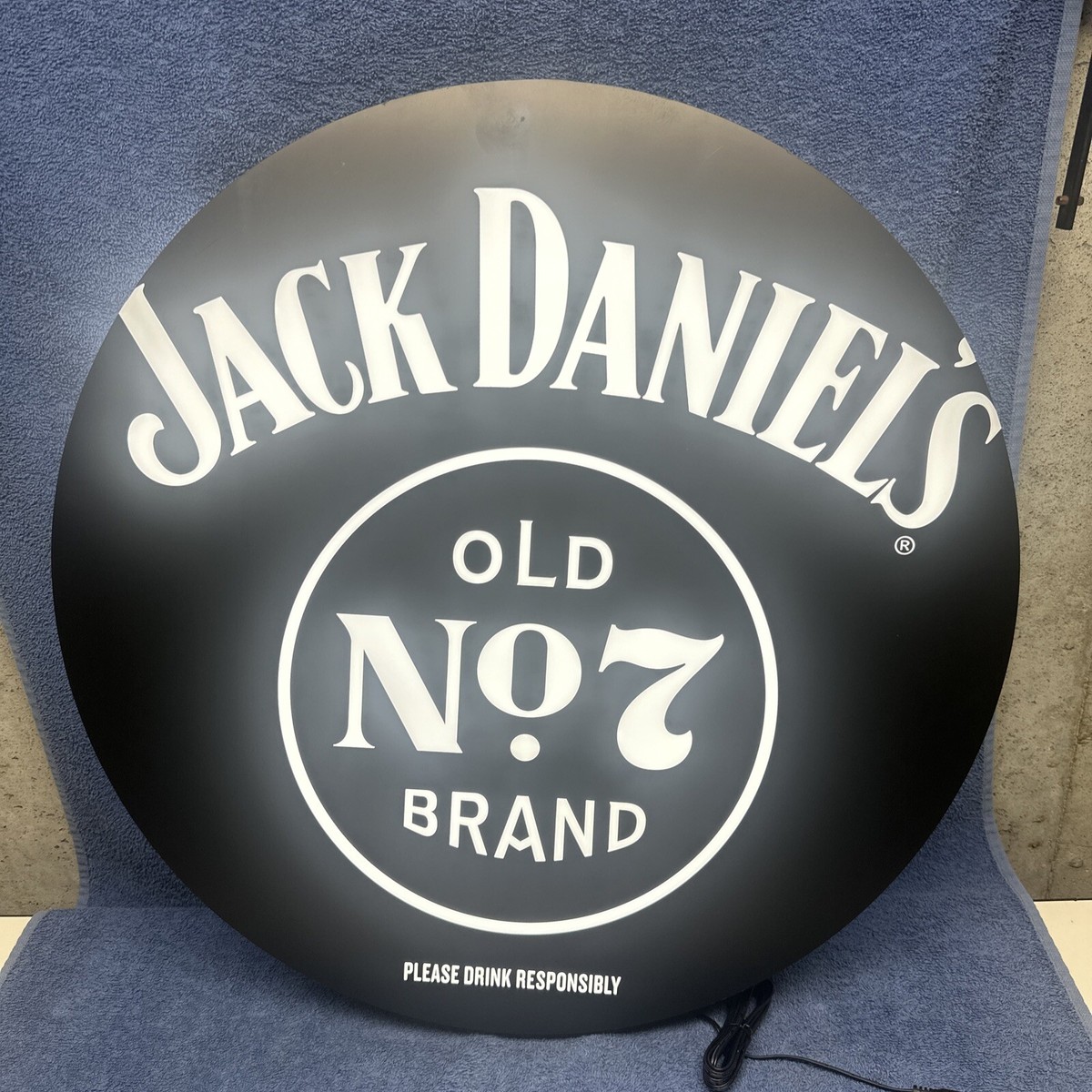 AWESOME NEW IN BOX JACK DANIELS WHISKEY LIGHT UP LED SIGN AWESOME NEW IN BOX JACK DANIELS WHISKEY LIGHT UP LED SIGN