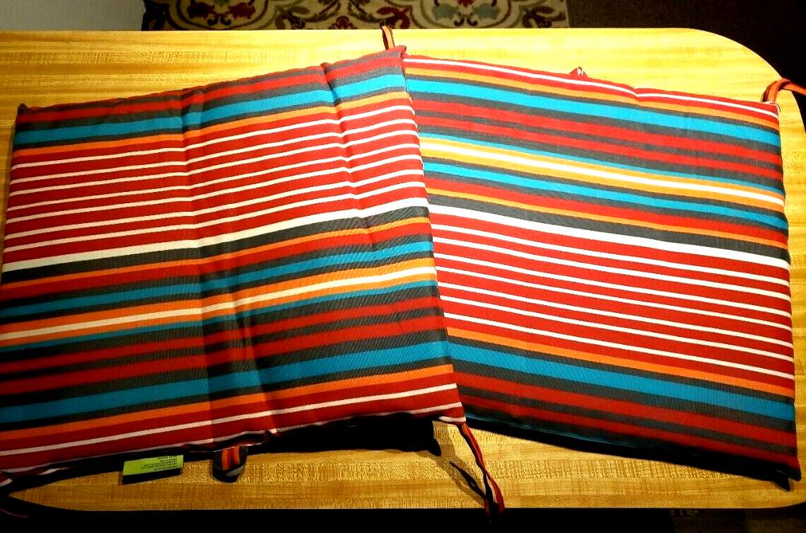 Room Essentials Set of Four 100 Polyester Patio Chair Cushions eBay