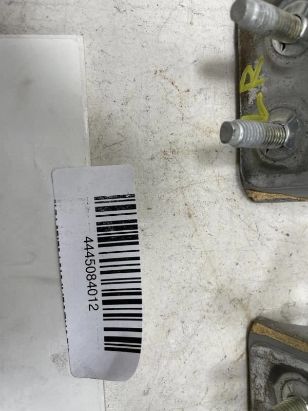 Volvo V50 T5 2005 puerta trasera izquierda y derecha bisagras OEM+ Foto 4 de 4