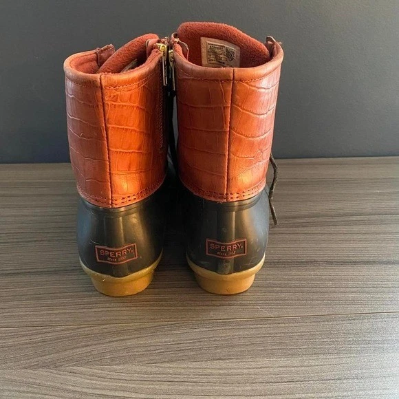 Botas de pato Sperry para mujer talla 11 marrón de goma e imitación de cuero de cocodrilo impermeables Foto 2 de 4