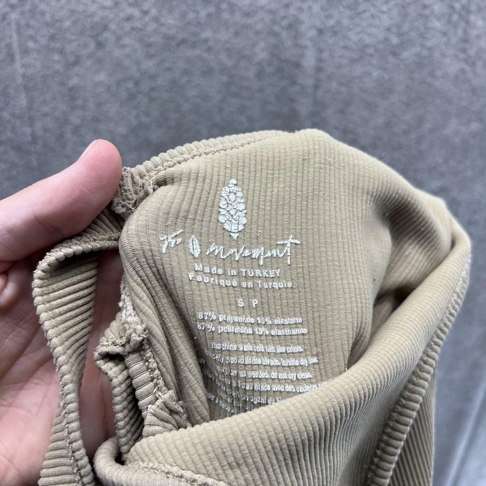 Mono FP Movement para mujer pequeño beige acanalado de una pieza body ropa deportiva Foto 3 de 4