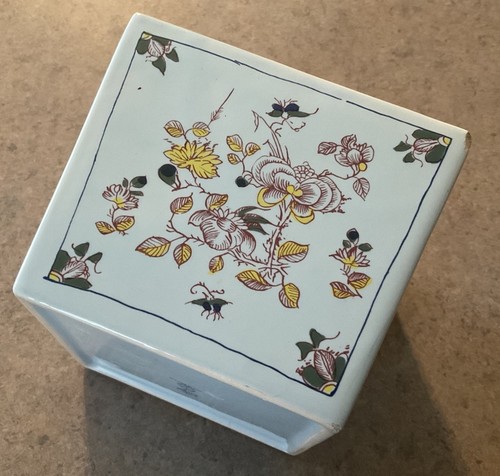 OUD DELFT :: Sq 4 1/4”x 5” FLOWER FROG Floral WILLIAMSBURG RESTORATION HOLLAND - Picture 9 of 16