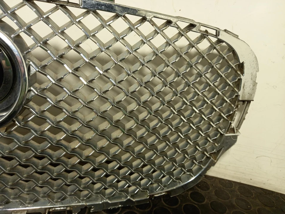 JAGUAR XF Mk1 - Rejilla cromada envolvente 2008-2012 Foto 4 de 4