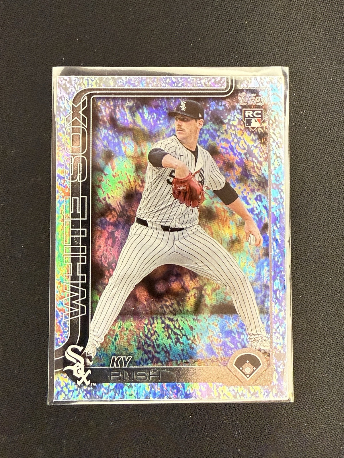 Ky Bush 2025 Topps Series 1 Sand Glitter #280 RC Chicago