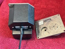 KING KS 272A TRIM SERVO P/N 065-0061-06 WITH KM 275 SERVO MOUNT P/N 065-0030-36