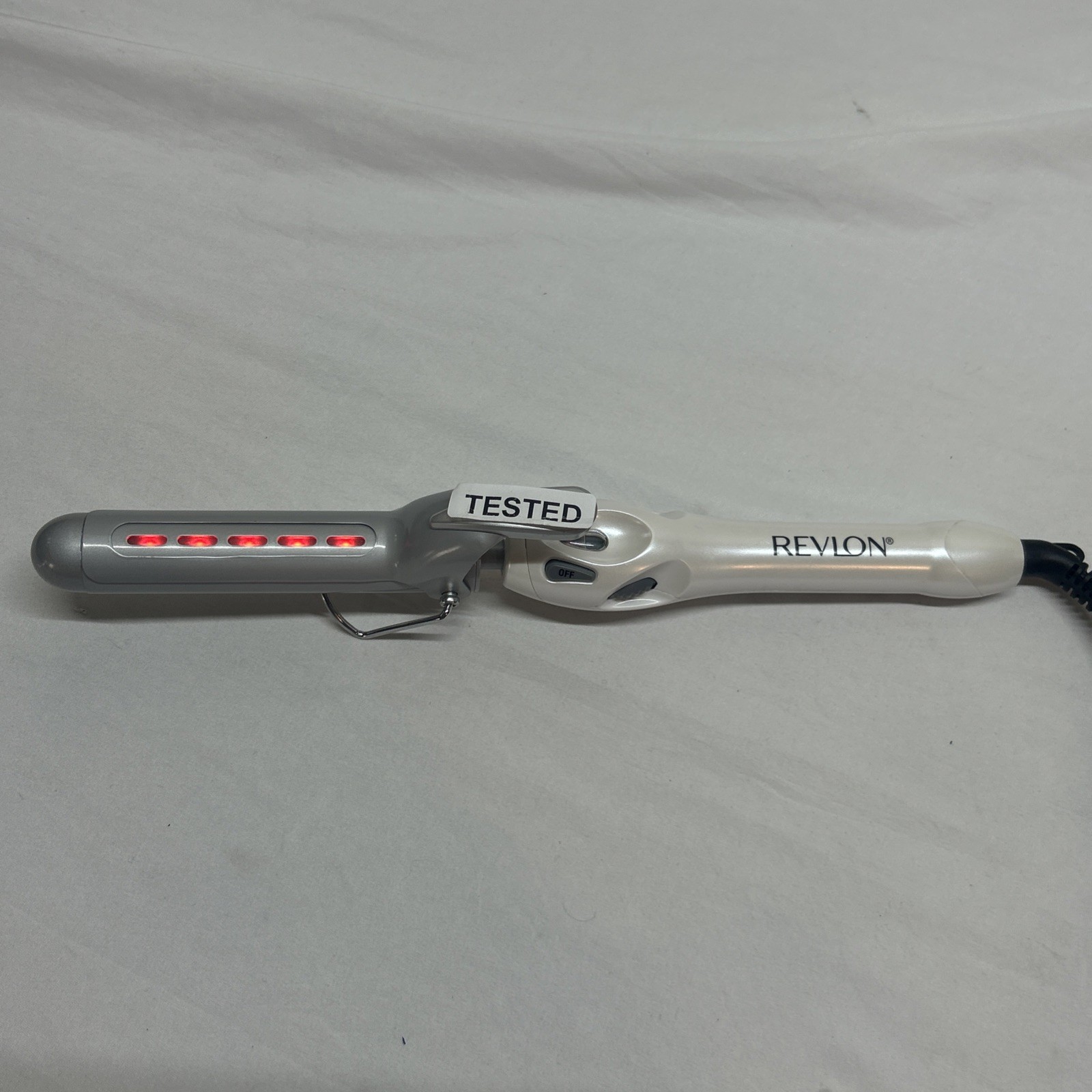 Revlon 1 Inch Infrared Ionic Ceramic Curling Iron for Shiny Waves RVIR1103-image