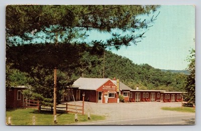 Vintage Pleasant View Motel White River Junction Vermont Photochrome Postcard