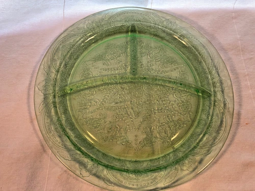 Green Horseshoe Grill Plate Depression Glass 10 3/8 Inch Mint Plate A