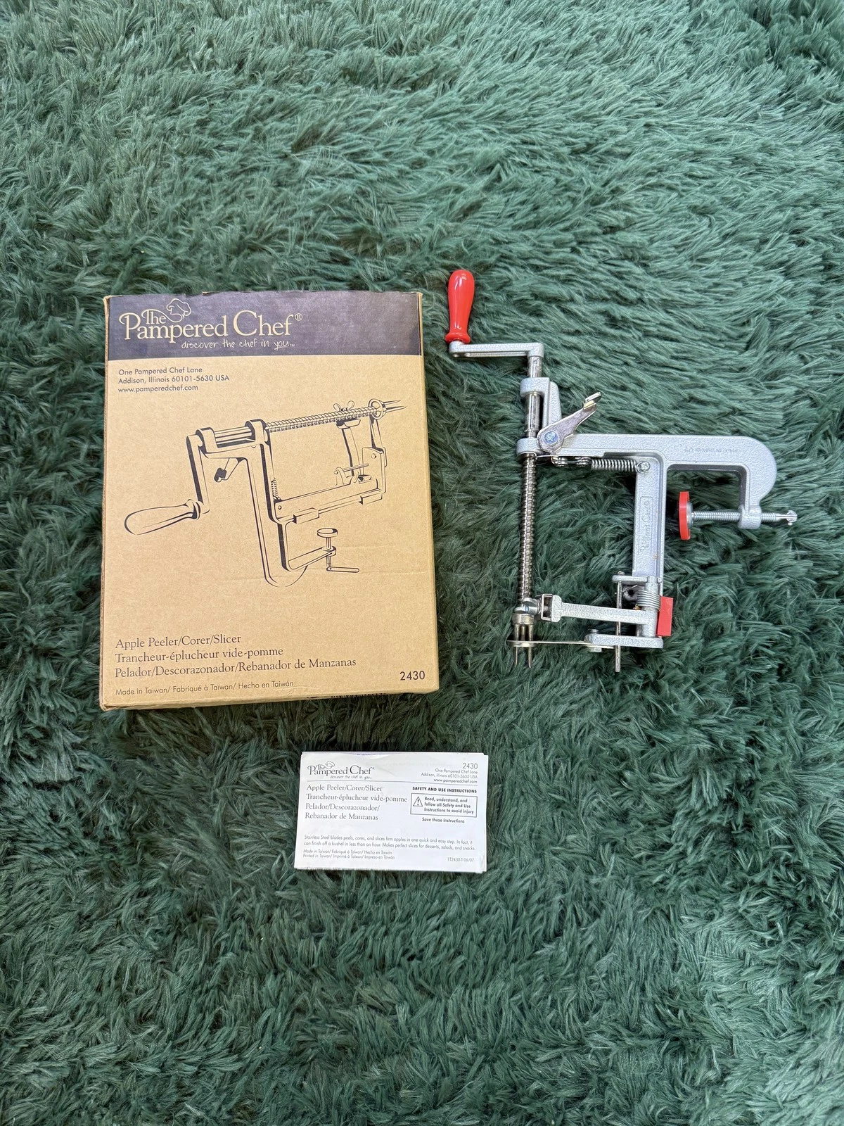 The Pampered Chef Apple Peeler Corer Slicer Tool with Clamp - Model 2430
Opens in a new window or ta
