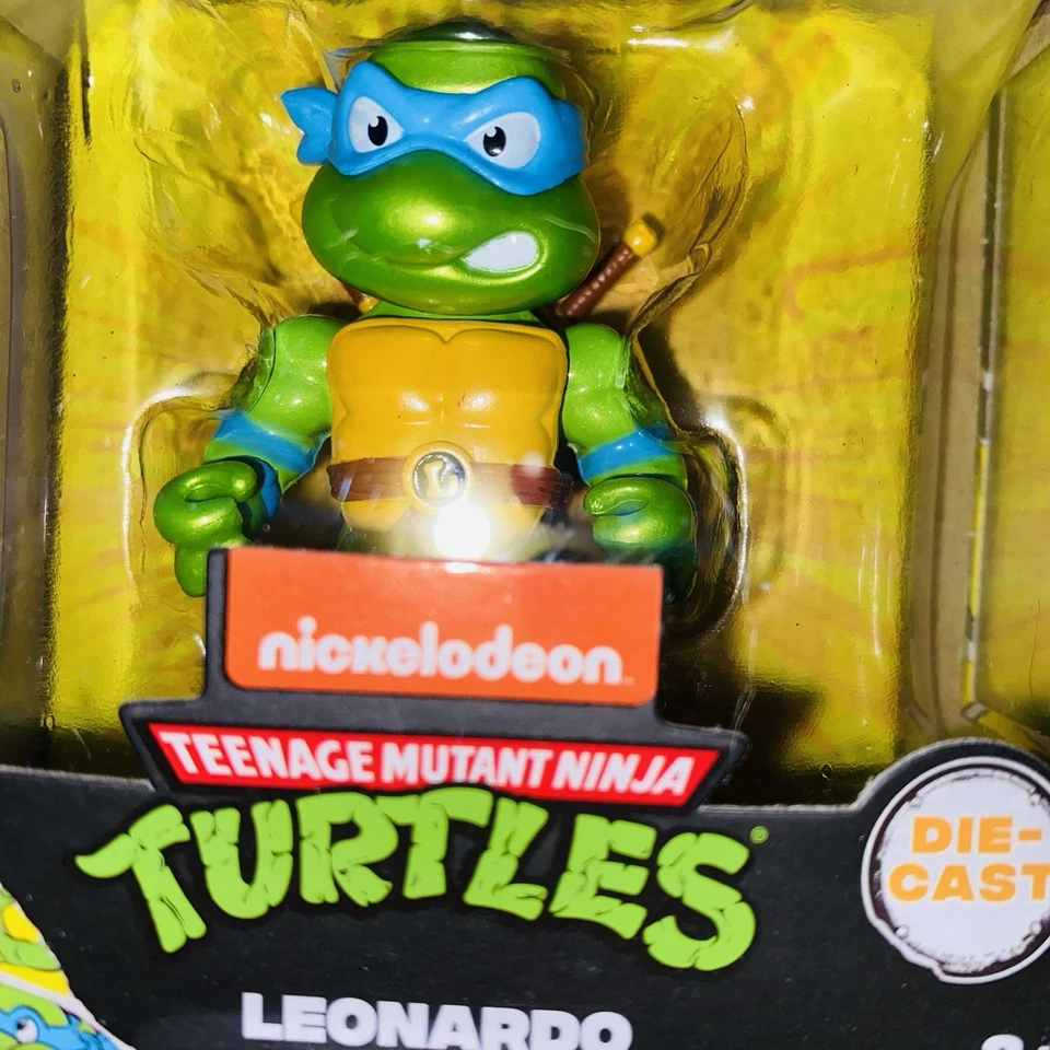 JUEGO COMPLETO DE 4 FIGURAS FUNDIDAS A PRESIÓN FIGURAS METÁLICAS TORTUGAS NINJA MUTANTES ADOLESCENTES - NUEVO Foto 4 de 4