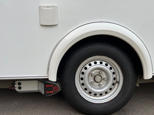 German Hymer Nova Eriba L425 3-4 Berth Caravan Nearly New Condition ! - Picture 8 of 24