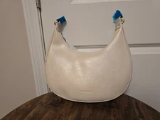 Chaika Kilter Purse. Cream