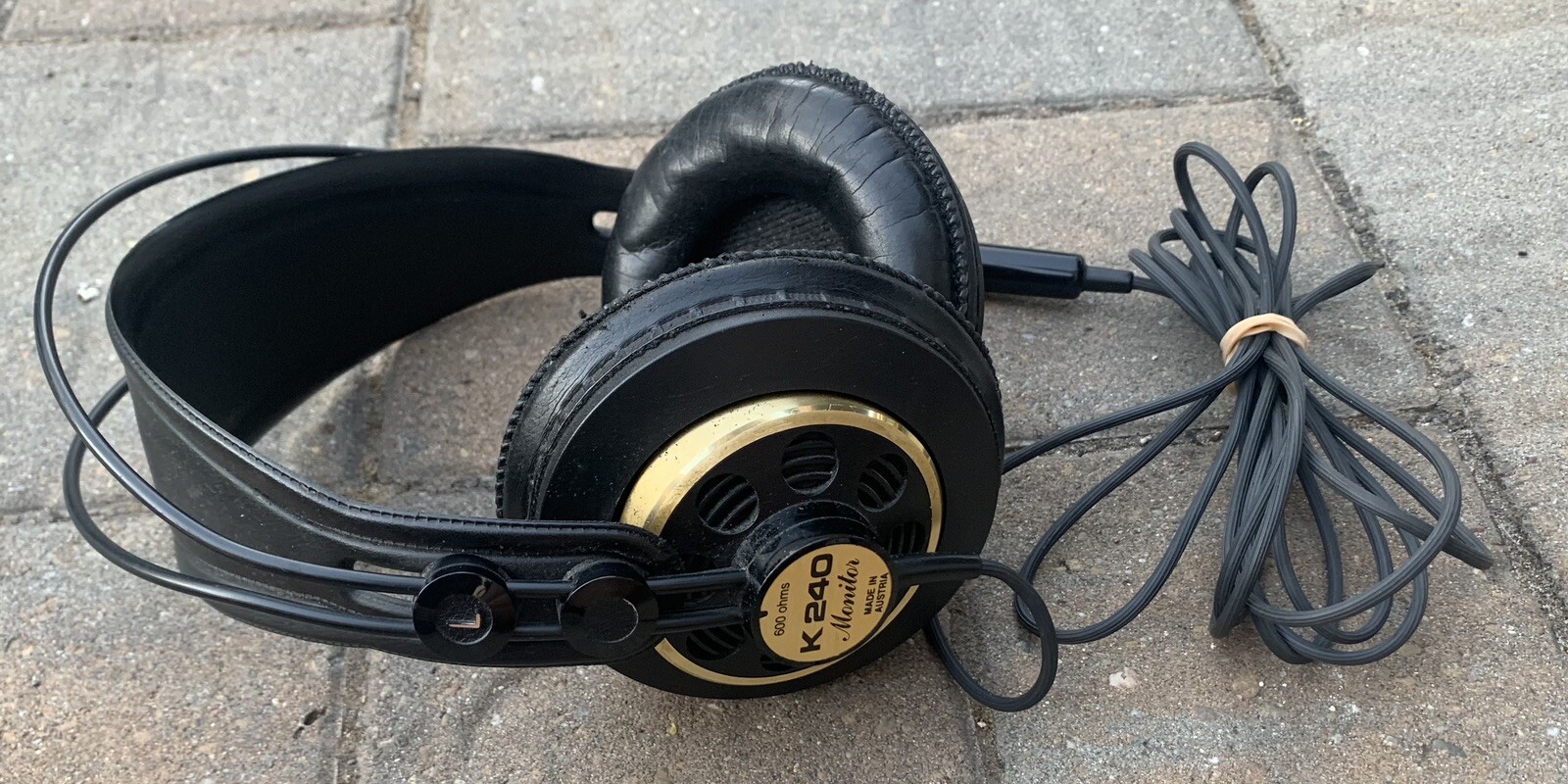 Rare/Discontinued AKG K240 Studio Monitor Headphones 600 Ohms Made in