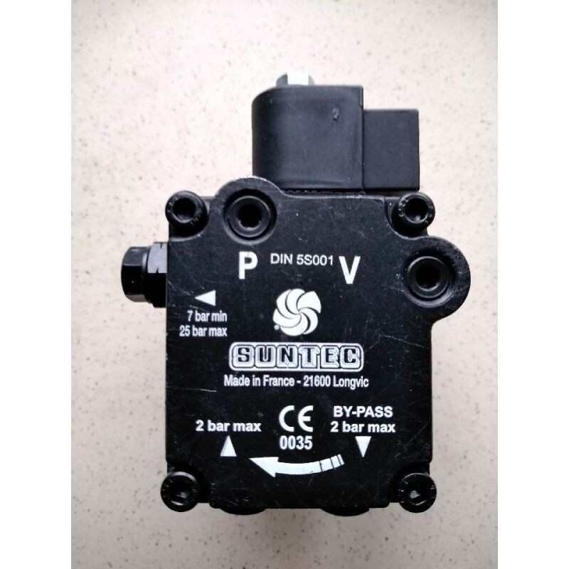 Pompe à fuel Suntec AS 47 D 1539 pour brûleur de chauffage