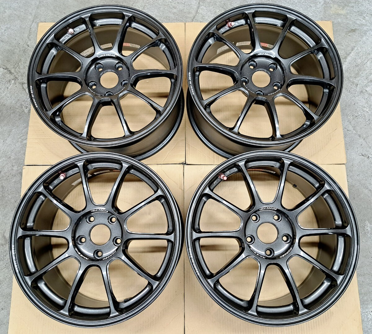 RAYS ZE40 18インチ 7.5J PCD 5-114.3｜車