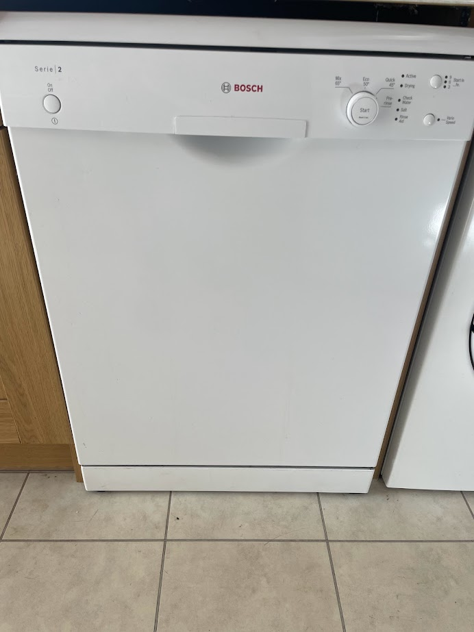 Bosch SMS24AW01G Serie 2 Freestanding Dishwasher, 12 Place Settings