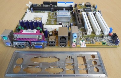 Foxconn WinFast K7S741MG-6L 741M01C-G-6L Mainboard +Blende Sockel A 462* m186