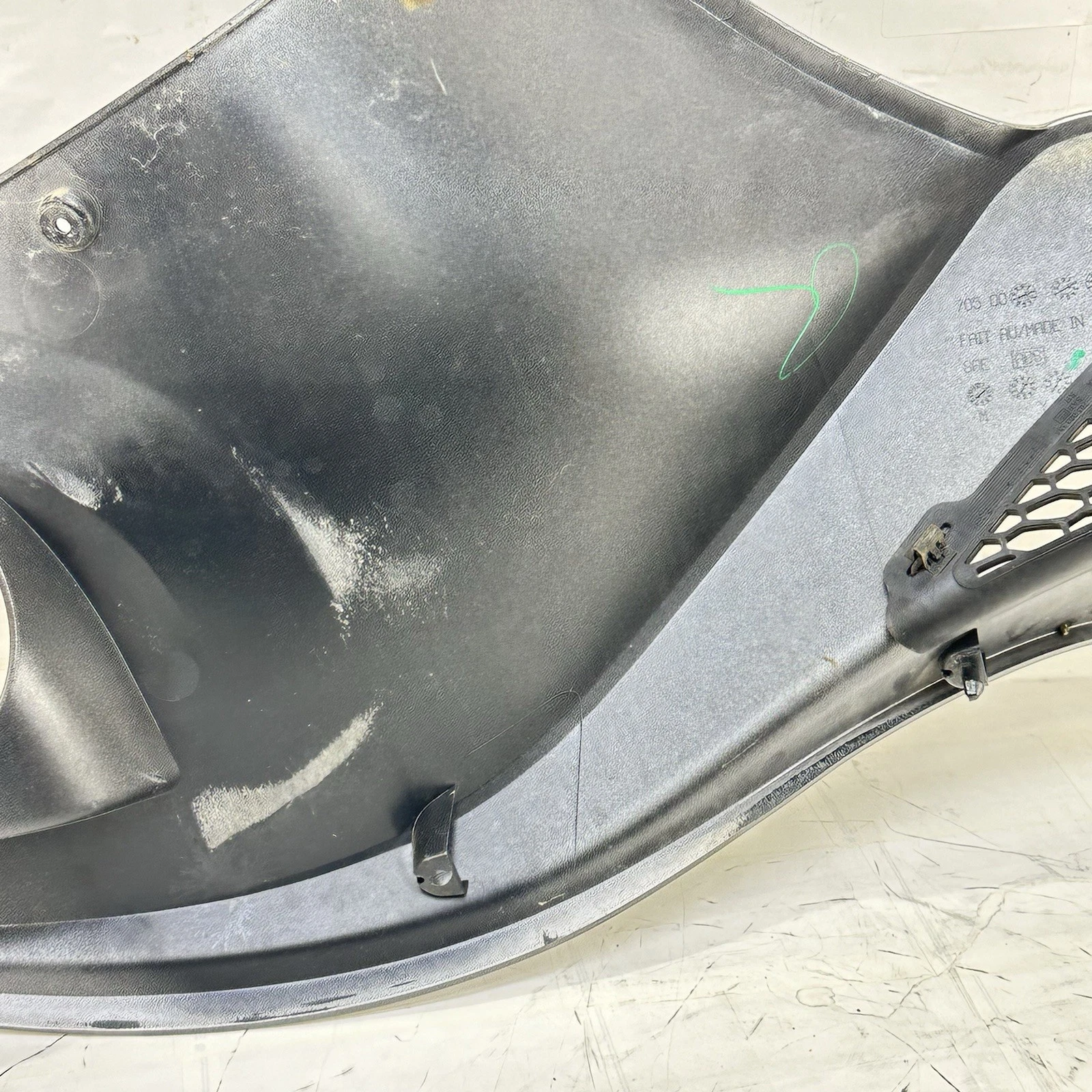 2012 CAN-AM SPYDER RT-S SE5 RIGHT SIDE FAIRING COWL PANEL BODY PLASTIC SILVER