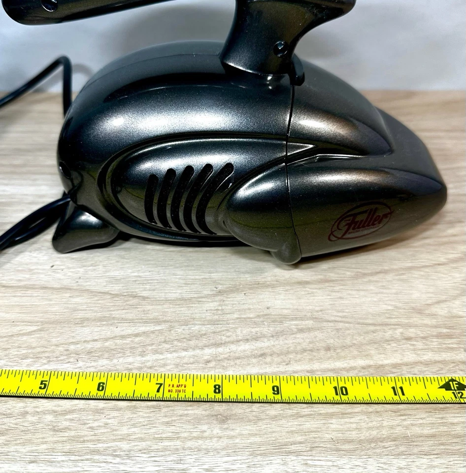 Micro aspiradora de mano Fuller Brush Company modelo FBMV negra metálica (G) Foto 2 de 4