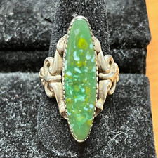 Beau 925 Sterlingsilber grüner Marquise Opal...
