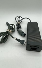 Microsoft Xbox 360 White Home Console W/ 2 Video Games & AC Adapter Power Supply