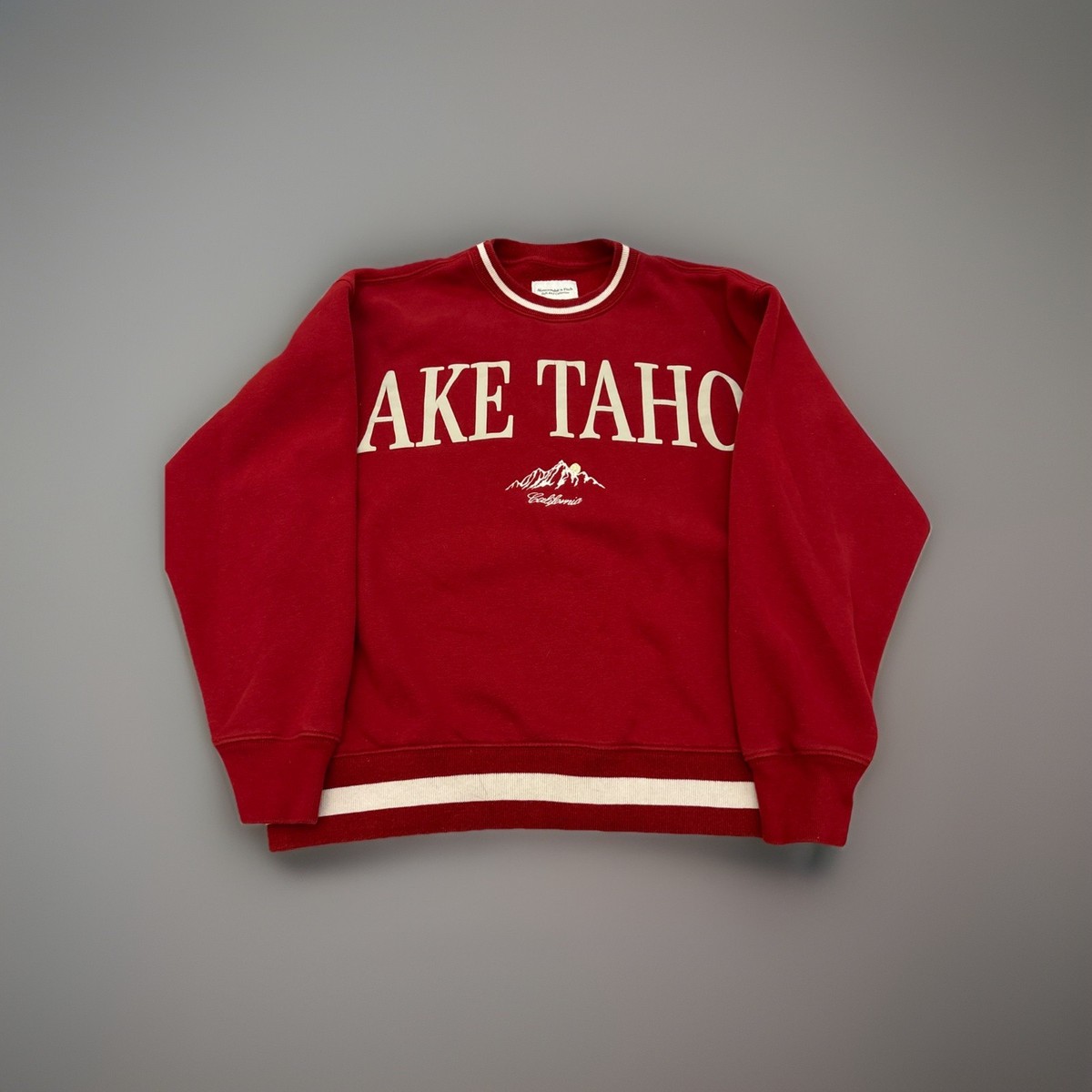 Rare Sold Out Abercrombie & Fitch Lake Tahoe Size XS Red 