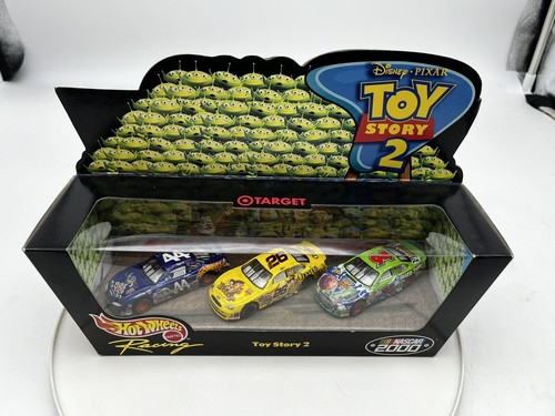 Hot Wheels TOY Story 2 NASCAR RACING Target Exclusive 3-Car Set LLO2 Mattel 2000 - Picture 2 of 11