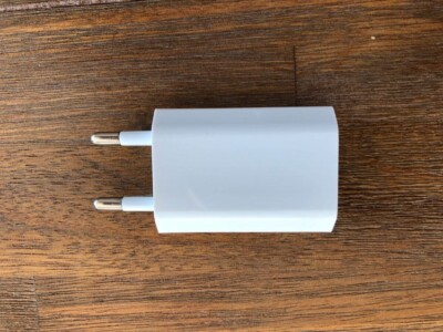 Original Apple 5W USB Power Adapter A1300