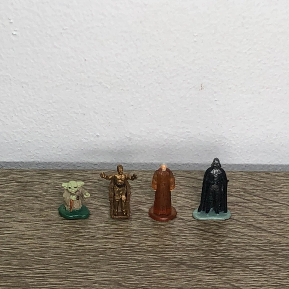 Lote de figuras Micro Machines Star Wars Yoda C3PO Darth Vader figuras juguete de colección 4 Foto 2 de 4