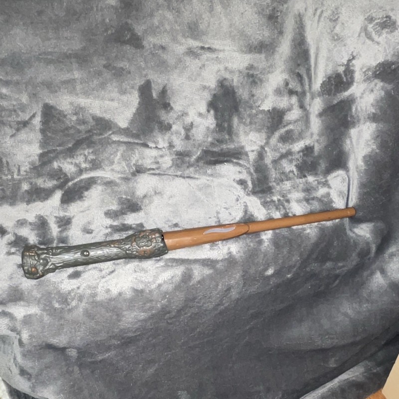 Collectible Magic Wand with Detailed Handle Unique Magic Genre Display Prop