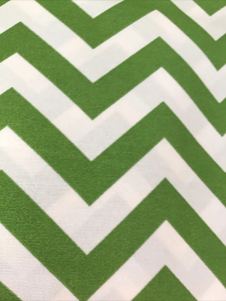 户外织物 Premier 绿色雪佛龙 Zig Zag 2.5 码 — 第 4/4 张图片