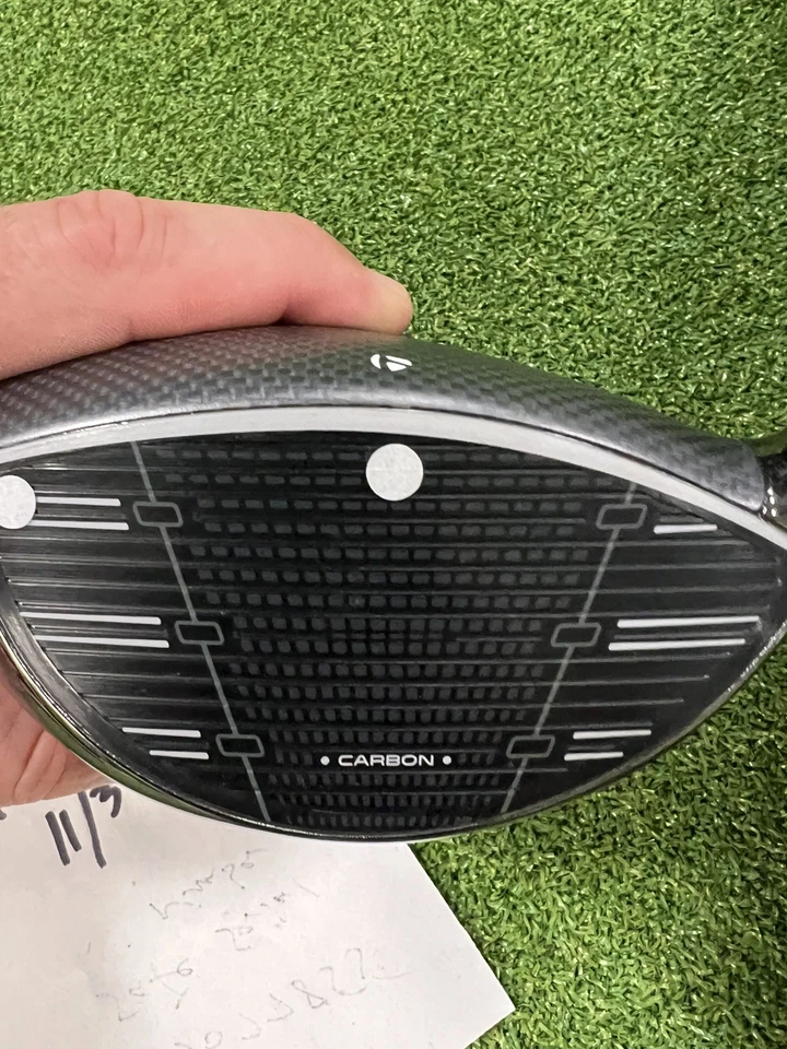 NEW* TaylorMade QI35 LS 8* Driver Head + Head cover + weight kit - Image 3 of 4