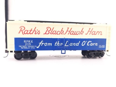 AHM HO Rath's Black Hawk Ham Freight Train Box Car RPRX 208 from Land O'Corn KDs