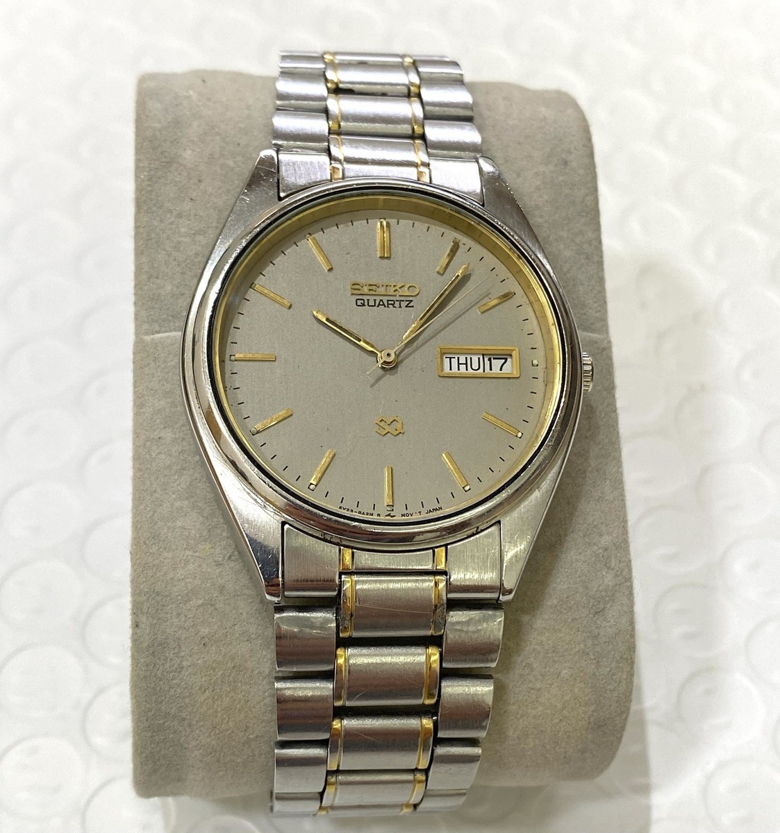 Seiko SQ Quartz 5Y23-8A11 Silver 33mm Day Date Men's Vintage Seiko