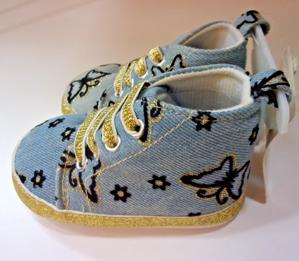 Nuevo Little Me Bebé Niña Talla 3 Denim Azul Mariposa Tenis Suela Suave Zapatos Foto 2 de 4