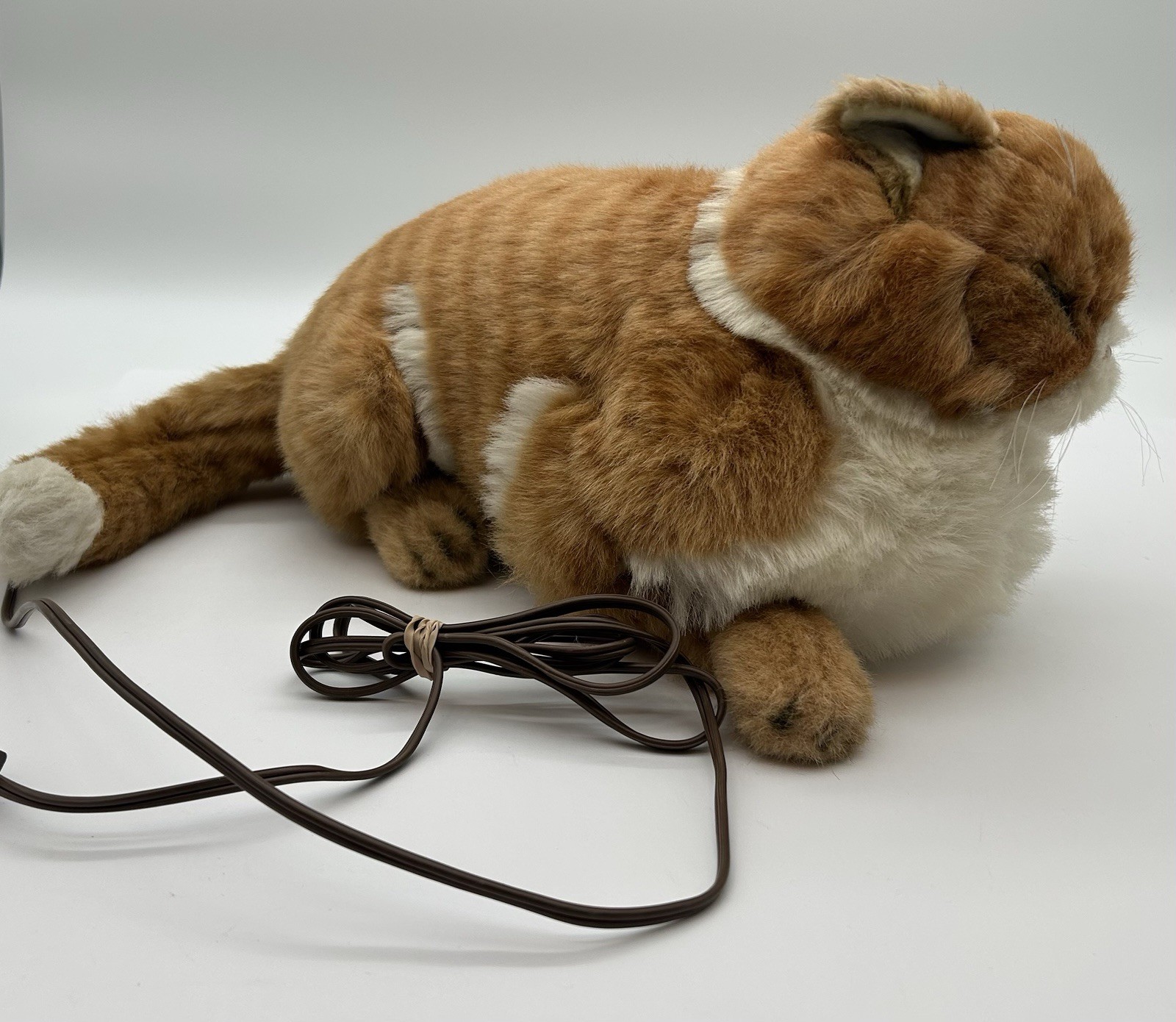 Vintage Avanti ? ANIMATED PLUG IN Purring Fat CAT EXTREMELY RARE!!!!