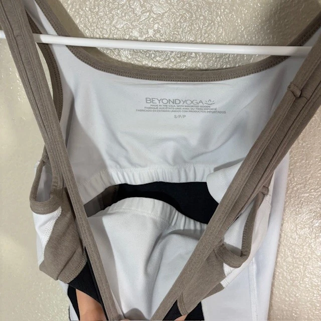 beyond-yoga spacedye outlines sleeveless gym workout pants