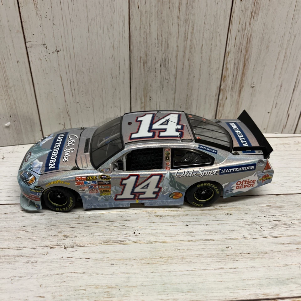 Tony Stewart #14 Old Spice 2010 Impala White Gold RCCA ELITE 1:24 - Image 2 of 4