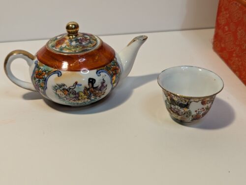 Miniature Chinese Hand Decorated Porcelain Tea Set - Picture 2 of 10